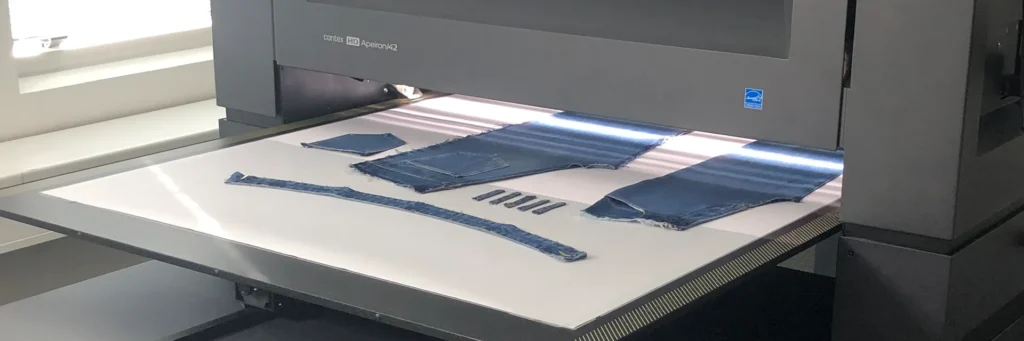 Jeans cut on scanner